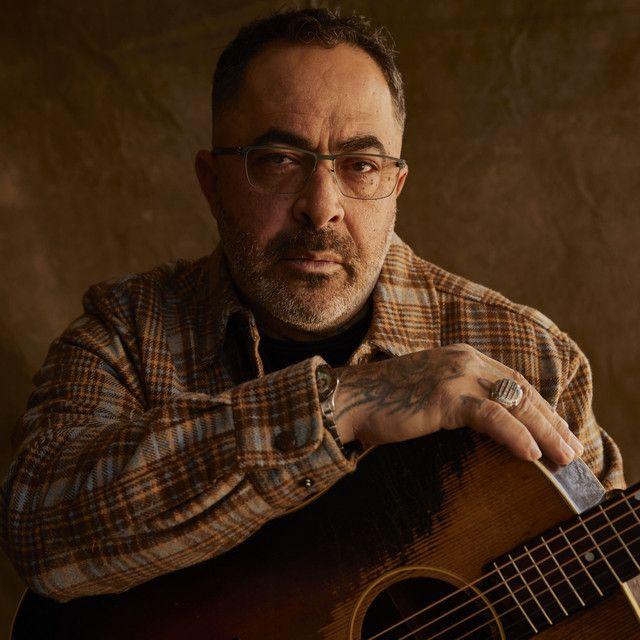 Aaron Lewis